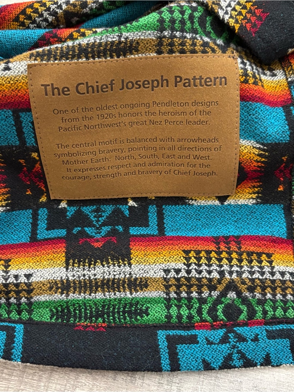 Pendleton Wool Shirt Jacket Chief Joseph Mens M Buffalo Nickel Buttons Aztec - Picture 12 of 16